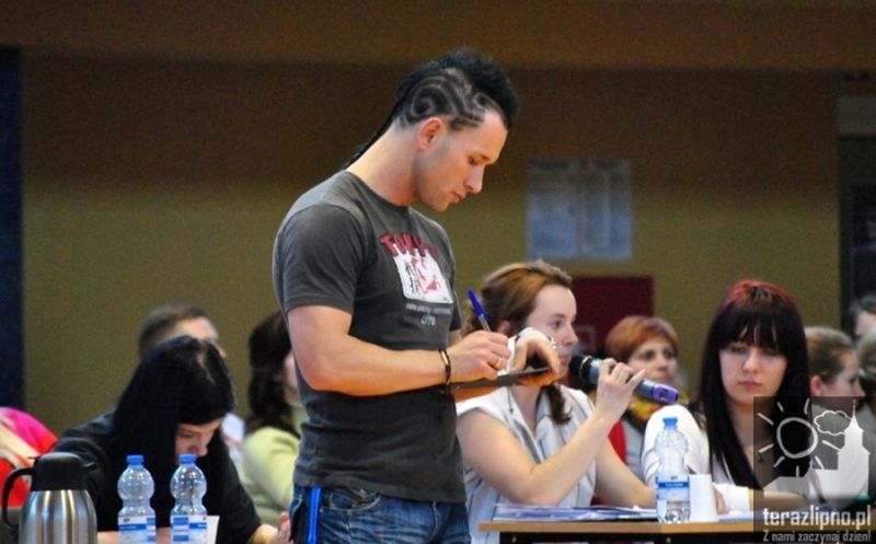 Dobrzyń n. Wisłą: Roztańczony turniej - fotoreportaż