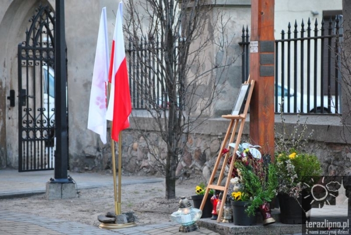 Katastrofa Smoleńska w naszej pamięci - fotoreportaż