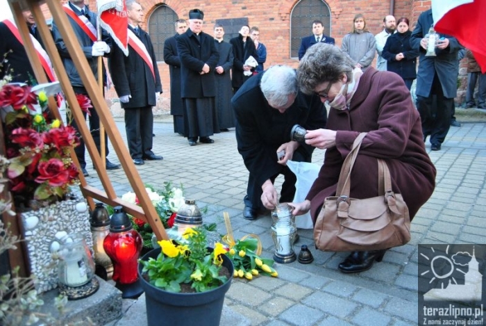 Katastrofa Smoleńska w naszej pamięci - fotoreportaż