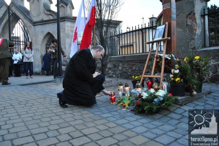 Katastrofa Smoleńska w naszej pamięci - fotoreportaż