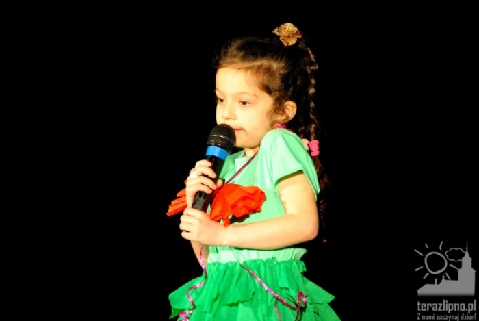 Sceniczne zmagania maluchów - fotoreportaż