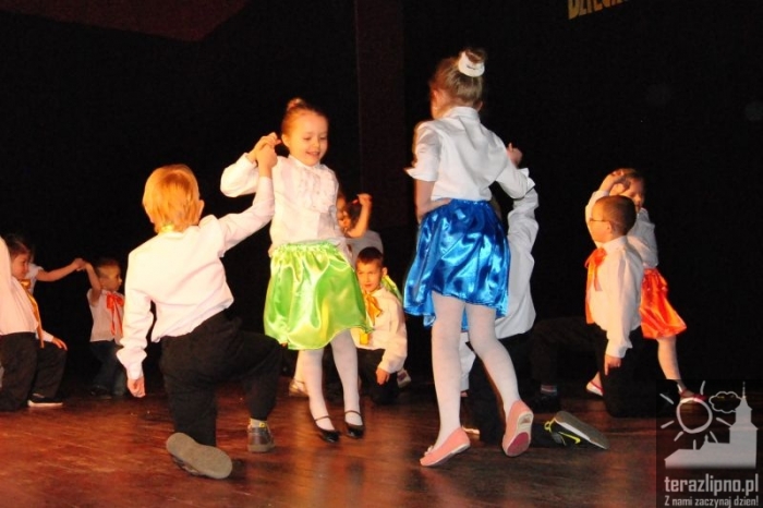 Sceniczne zmagania maluchów - fotoreportaż