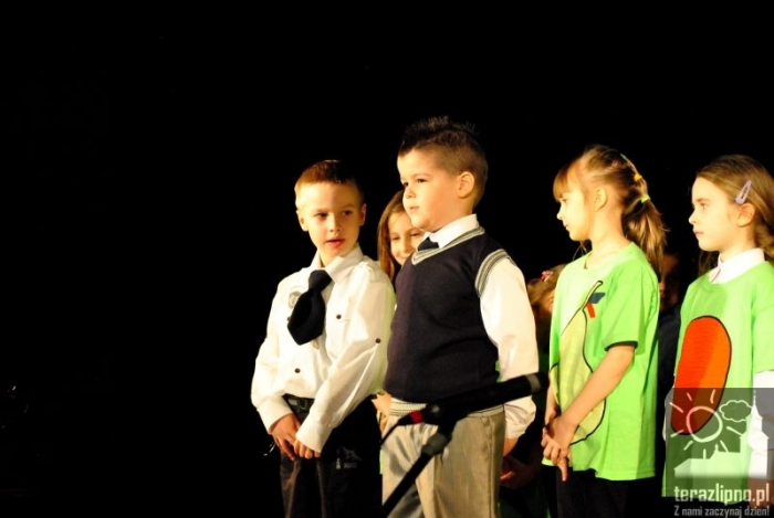 Sceniczne zmagania maluchów - fotoreportaż