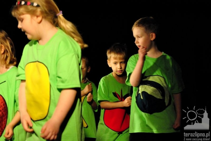 Sceniczne zmagania maluchów - fotoreportaż