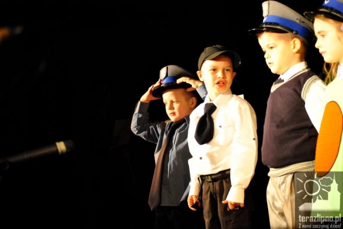 Sceniczne zmagania maluchów - fotoreportaż