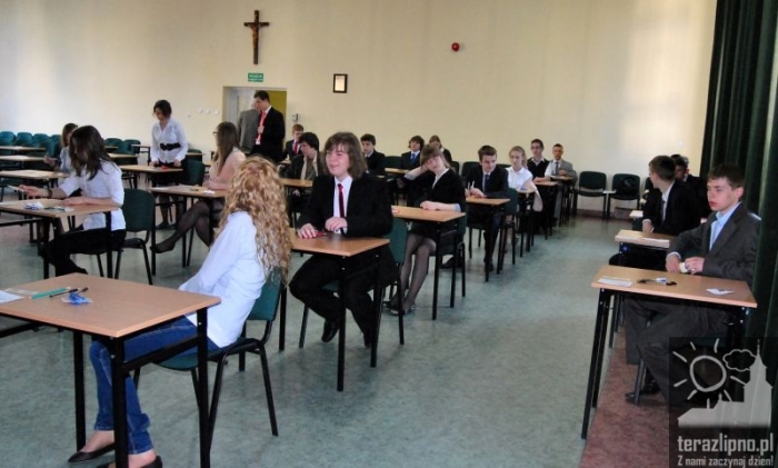 Matura gimnazjalistów - fotoreportaż