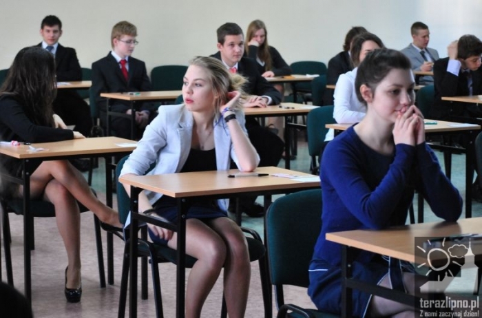 Matura gimnazjalistów - fotoreportaż