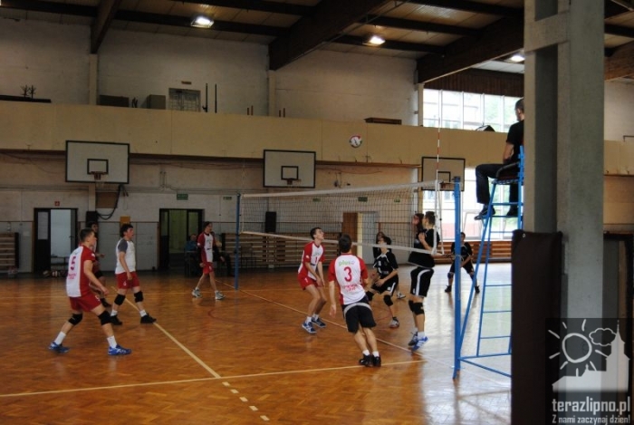 Turniej siatkówki w ZST - fotoreportaż