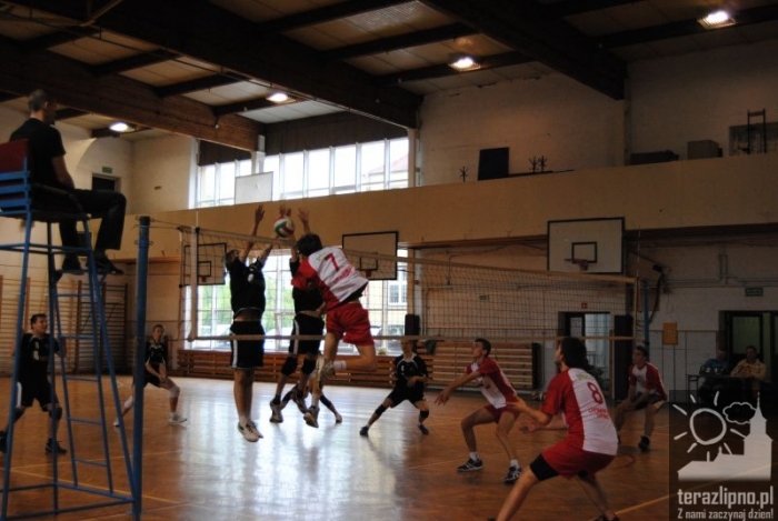 Turniej siatkówki w ZST - fotoreportaż