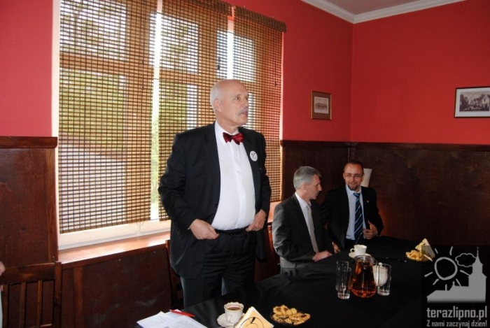 Korwin - Mikke spotkał się z mieszkańcami - fotoreportaż