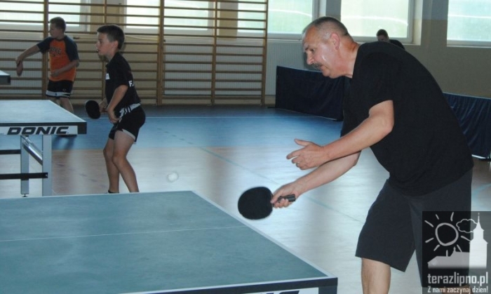 Spotkali się przy stołach - fotoreportaż