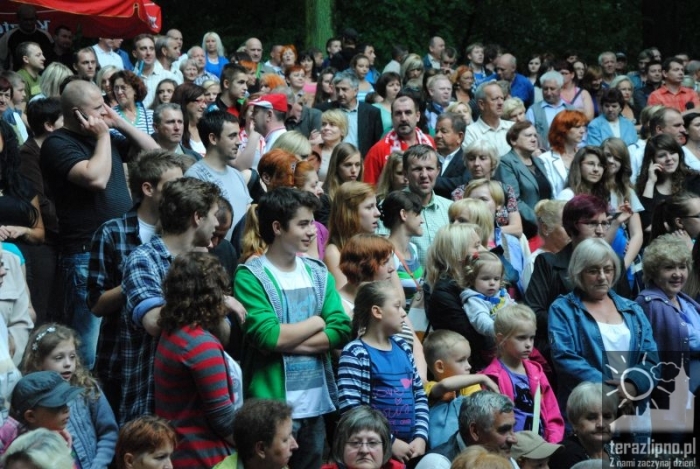 Krawczyk przyciągnął mieszkańców - fotoreportaż