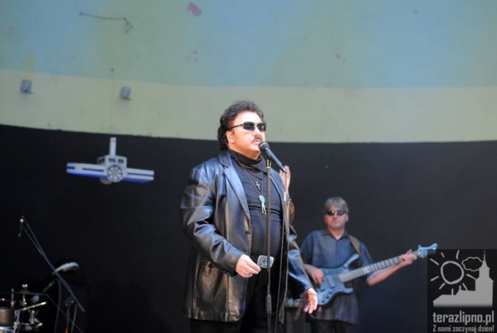 Krawczyk przyciągnął mieszkańców - fotoreportaż