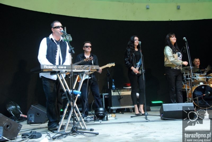 Krawczyk przyciągnął mieszkańców - fotoreportaż