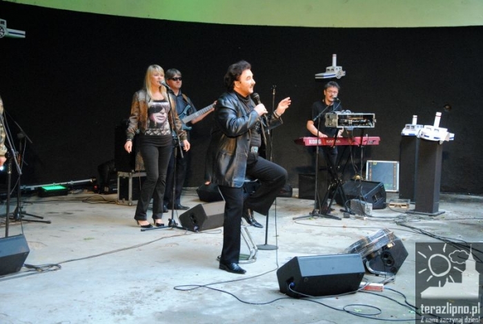 Krawczyk przyciągnął mieszkańców - fotoreportaż