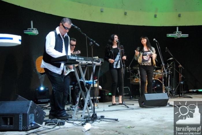 Krawczyk przyciągnął mieszkańców - fotoreportaż