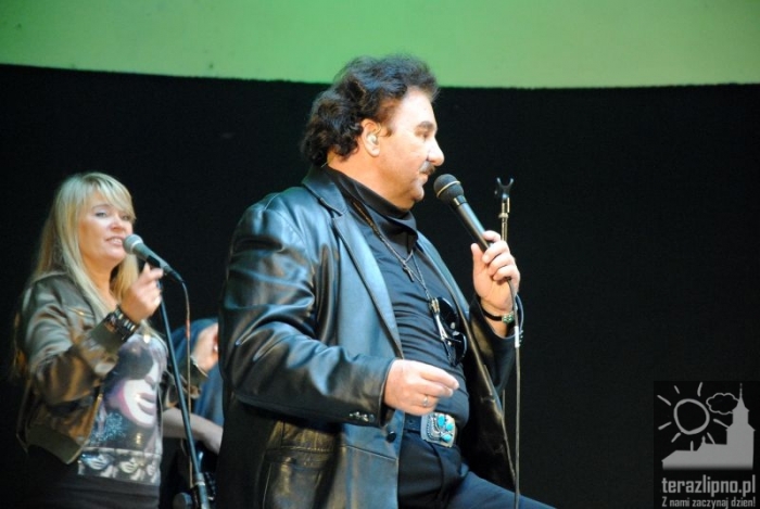 Krawczyk przyciągnął mieszkańców - fotoreportaż