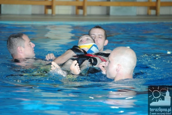 Lipnowscy ratownicy dzieciom - fotoreportaż