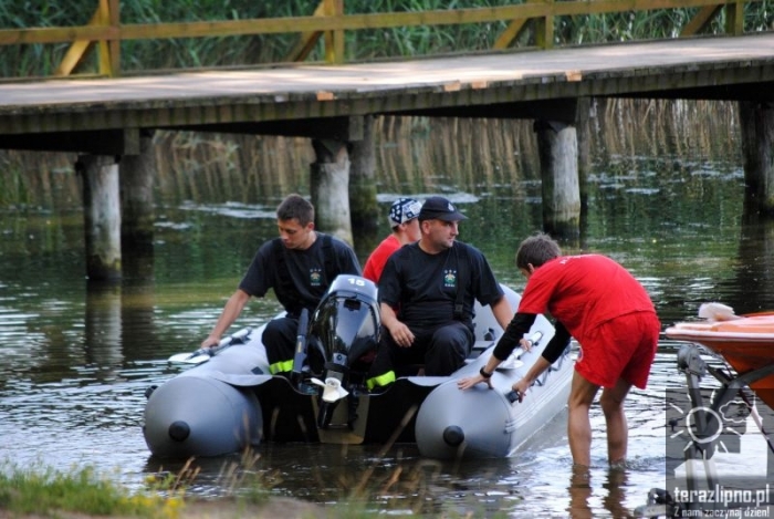 Kikół: ratownicy nad jeziorem - fotoreportaż