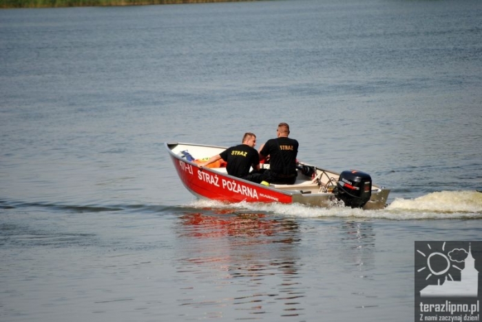 Kikół: ratownicy nad jeziorem - fotoreportaż
