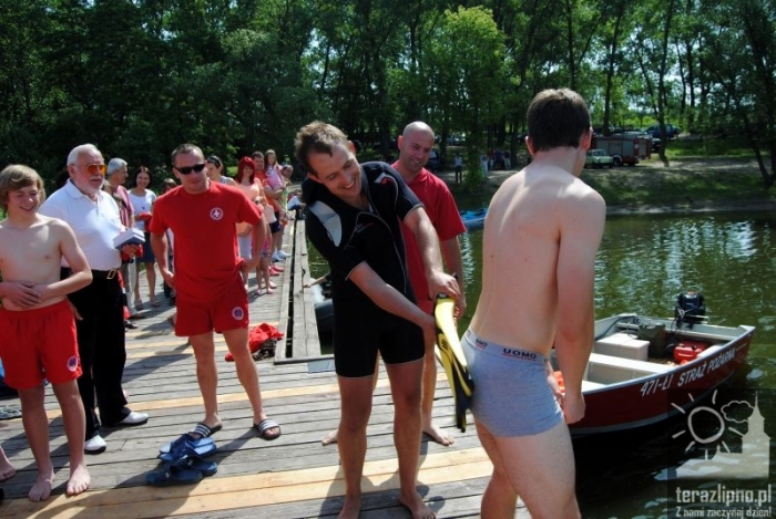 Kikół: ratownicy nad jeziorem - fotoreportaż