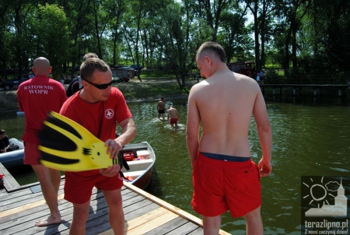 Kikół: ratownicy nad jeziorem - fotoreportaż