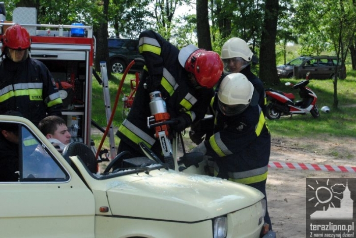 Kikół: ratownicy nad jeziorem - fotoreportaż