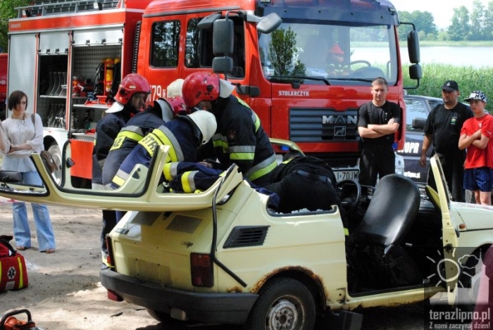 Kikół: ratownicy nad jeziorem - fotoreportaż
