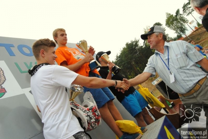 W kurzu i hałasie - fotoreportaż