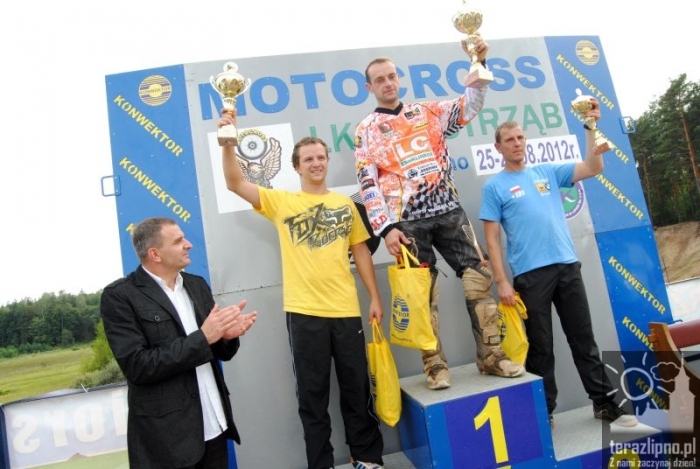 W kurzu i hałasie - fotoreportaż