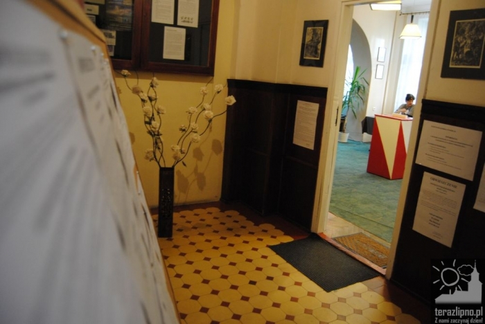 Wybory w trakcie! Niewielka frekwencja - fotoreportaż