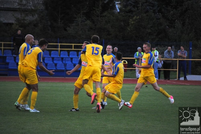 Zdjęcia z meczu Mienia w Warlubiu - fotoreportaż