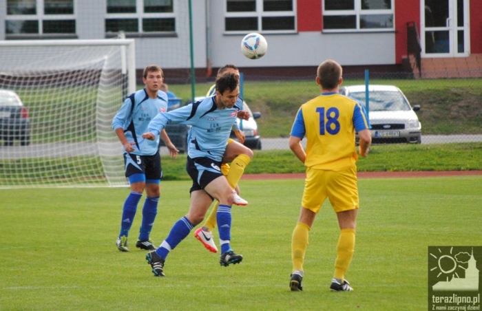 Zdjęcia z meczu Mienia w Warlubiu - fotoreportaż