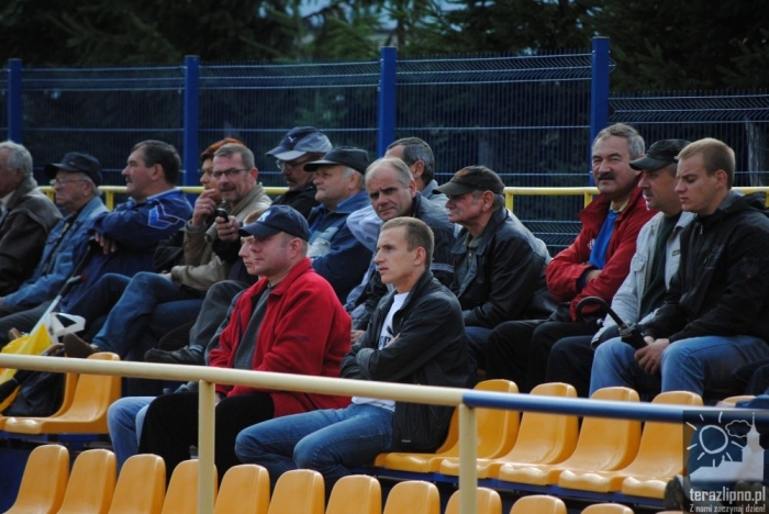 Zdjęcia z meczu Mienia w Warlubiu - fotoreportaż