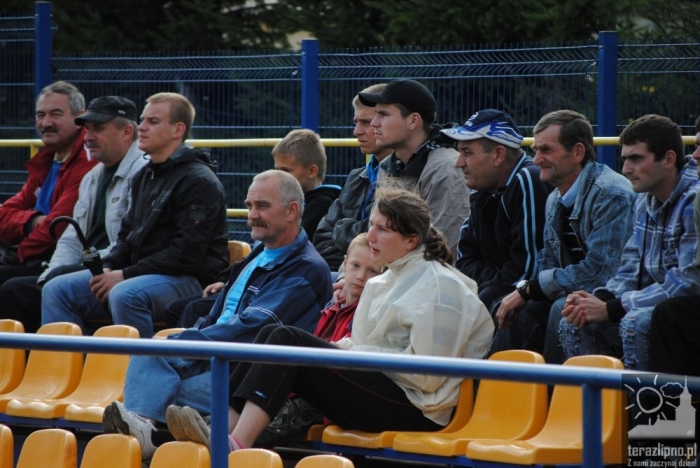 Zdjęcia z meczu Mienia w Warlubiu - fotoreportaż
