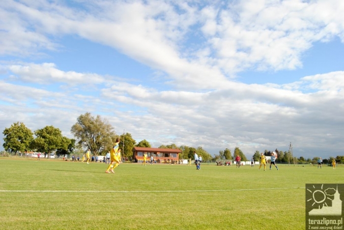 Zdjęcia z meczu Mienia w Warlubiu - fotoreportaż