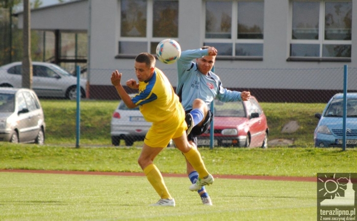 Zdjęcia z meczu Mienia w Warlubiu - fotoreportaż