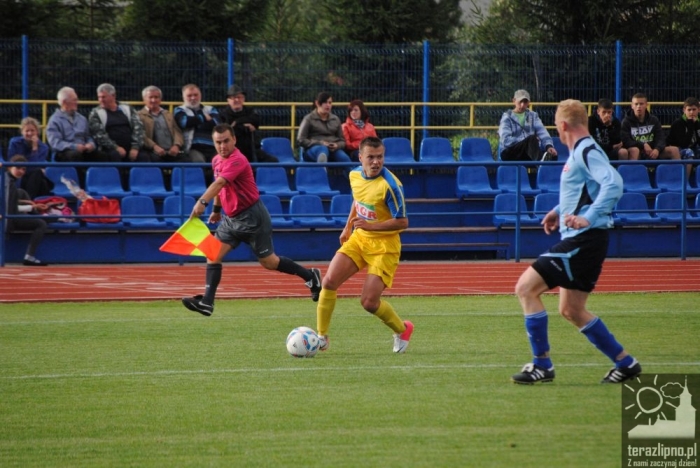 Zdjęcia z meczu Mienia w Warlubiu - fotoreportaż