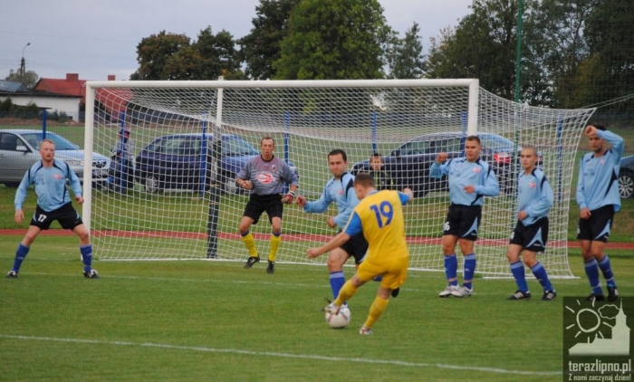Zdjęcia z meczu Mienia w Warlubiu - fotoreportaż