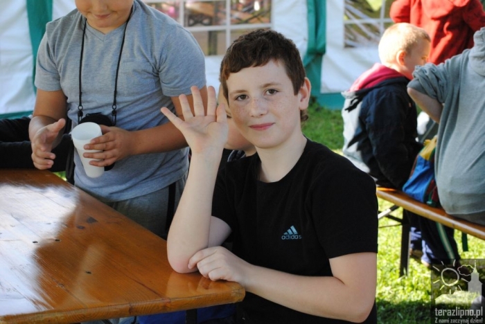 Popowo: dzieci oczyściły las - fotoreportaż