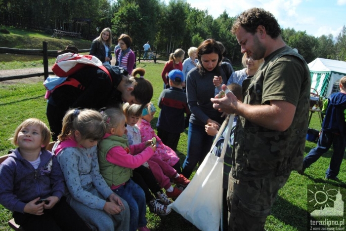Popowo: dzieci oczyściły las - fotoreportaż