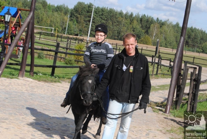 Popowo: dzieci oczyściły las - fotoreportaż