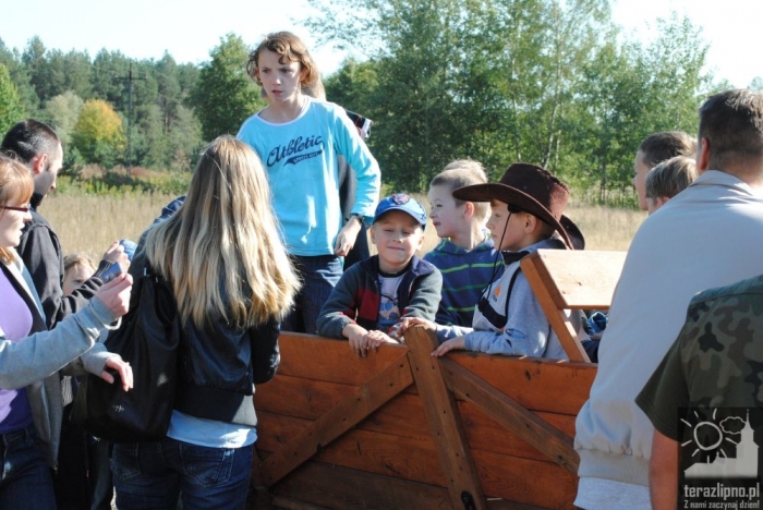 Popowo: dzieci oczyściły las - fotoreportaż