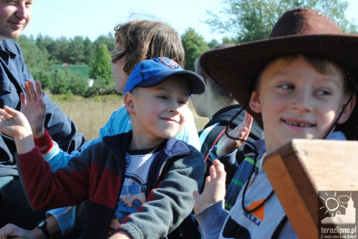 Popowo: dzieci oczyściły las - fotoreportaż