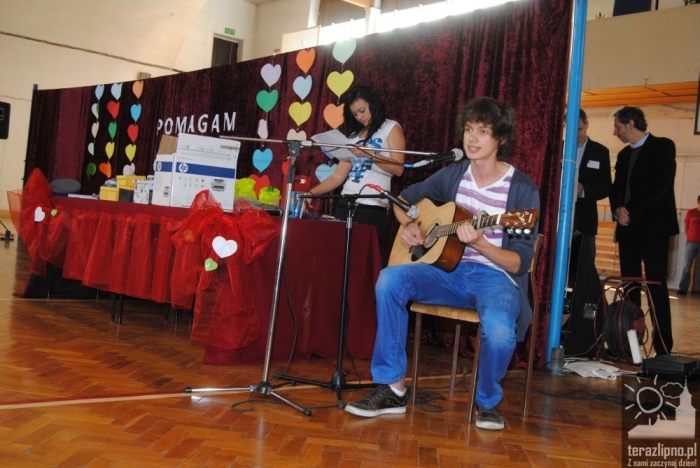 Zebrano prawie dwa tysiące - fotoreportaż