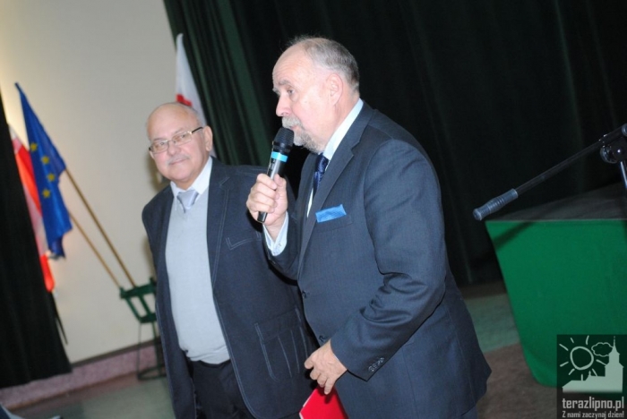 Pełna sala na spotkaniu z Attache - fotoreportaż