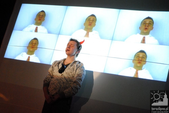 CeZik kleił nuty w Nawojce - fotoreportaż