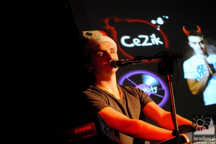 CeZik kleił nuty w Nawojce - fotoreportaż