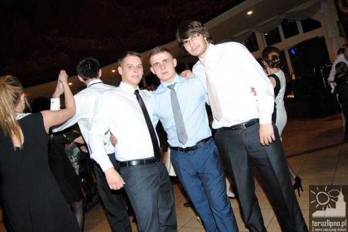 Niech żyje bal! Studniówka w lipnowskim ogólniaku - fotoreportaż