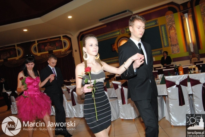 Zobacz jak bawili się maturzyści w Skępem - fotoreportaż